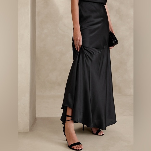 NWT! Banana Republic Black Bliss Silk Maxi Skirt - Size Small 🧩 - Picture 3 of 7